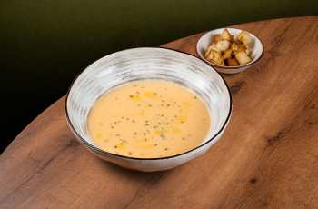 Сырный суп с гренками