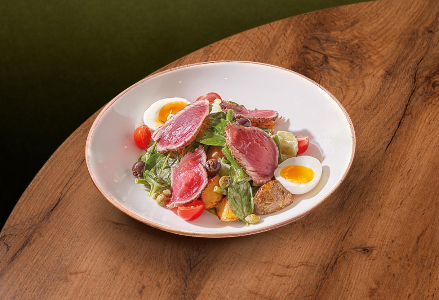 Салат с тунцом Ницца